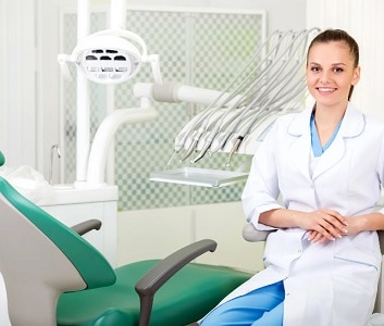 איך לבחור רופא שיניים עם ניסיון